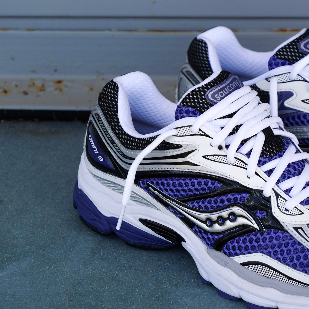 Mens Saucony ProGrid Omni 9 (Skipper Blue)